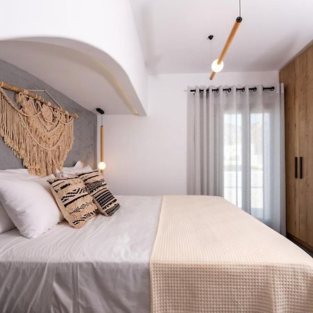 Modern Dome Homes Of Santorini بيريسا المظهر الخارجي الصورة